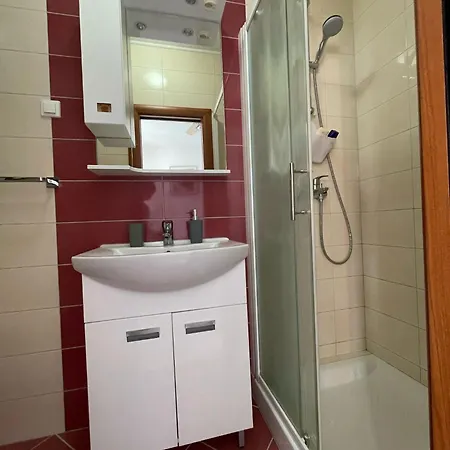 Gasthuis Apartments&rooms Nika 3*