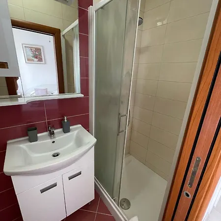 Πανσιόν And Nika Κόρτσουλα